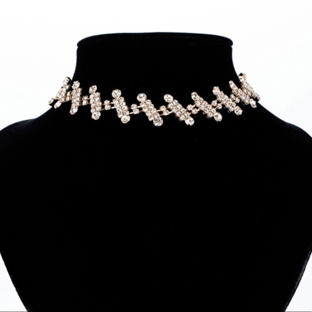 Fashion diamond stone choker